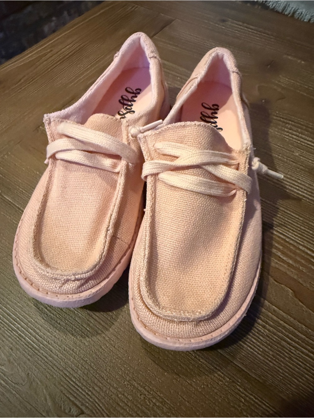 Gypsy Jazz Women's Slip-On Moccasins in Light Pink